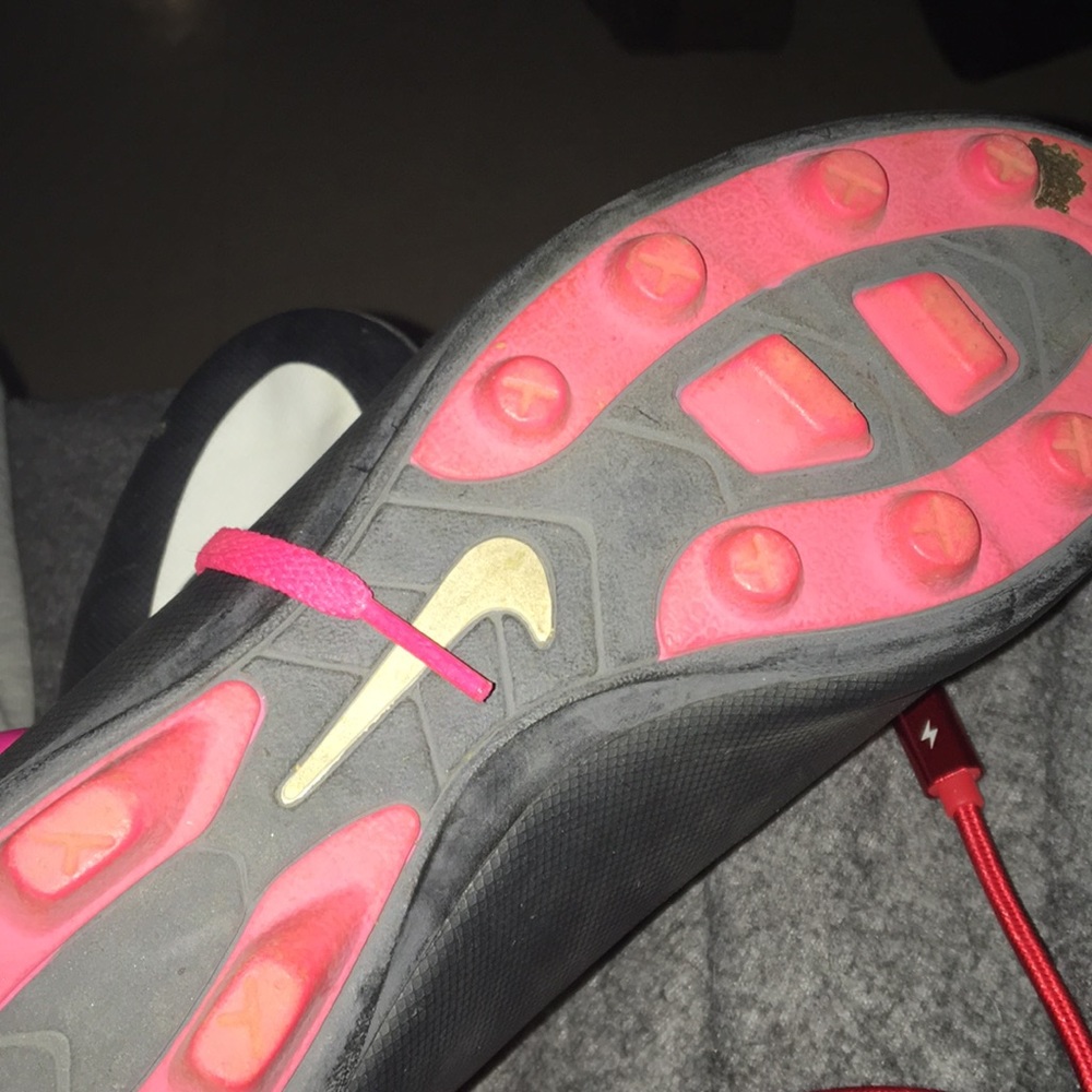 Baseball cleats - Picture 2 of 6